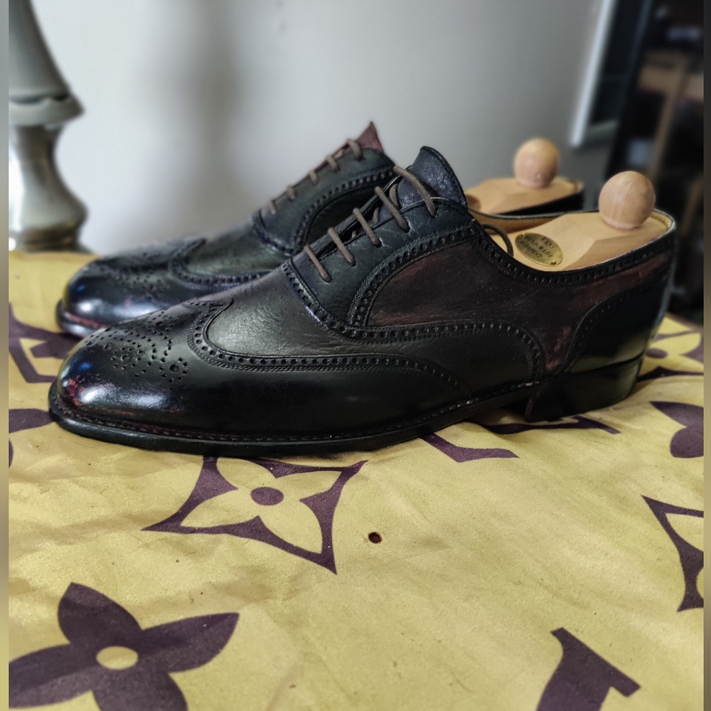Gravati wingtip oxfords